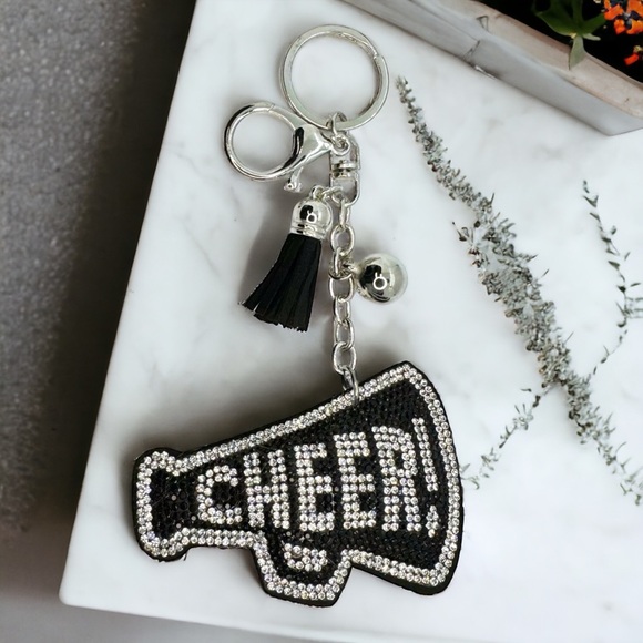 Brand New Sparkly "CHEER" Key Chain - Perfect for Cheerleaders! Bag Charm - Picture 4 of 8
